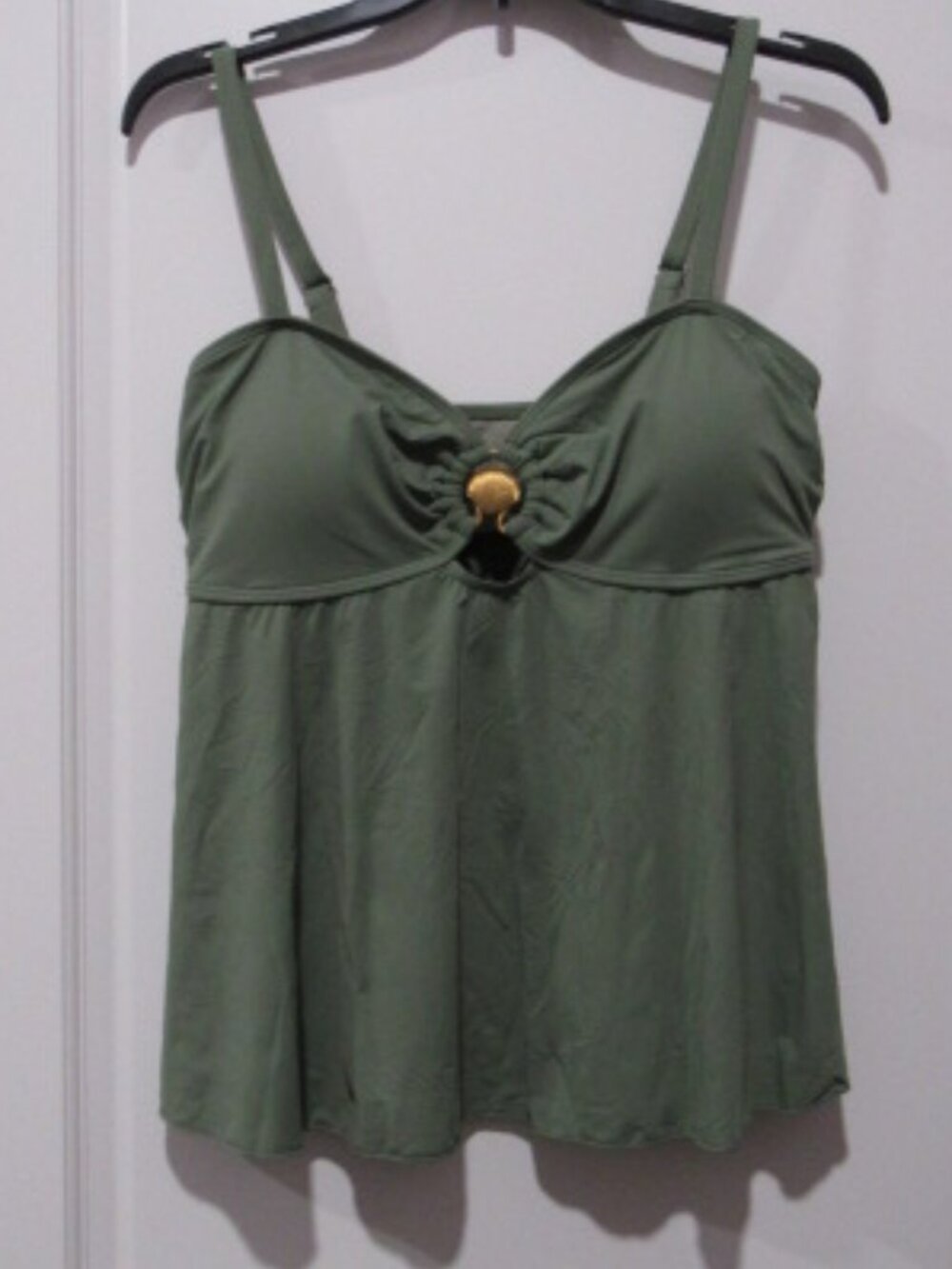 Woman's tankini top mist green with seashell L NWOT